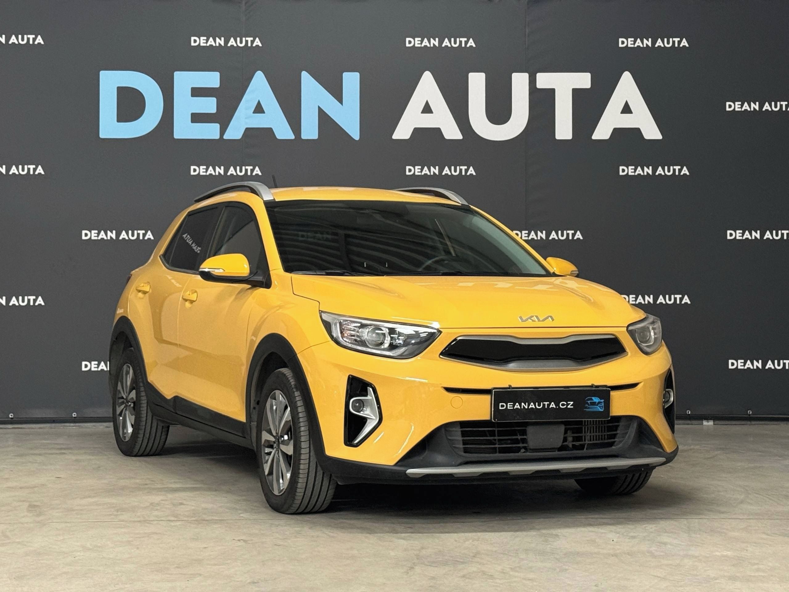 Kia Stonic, ČR, 1Maj., Záruka, Výbava - fotka 2