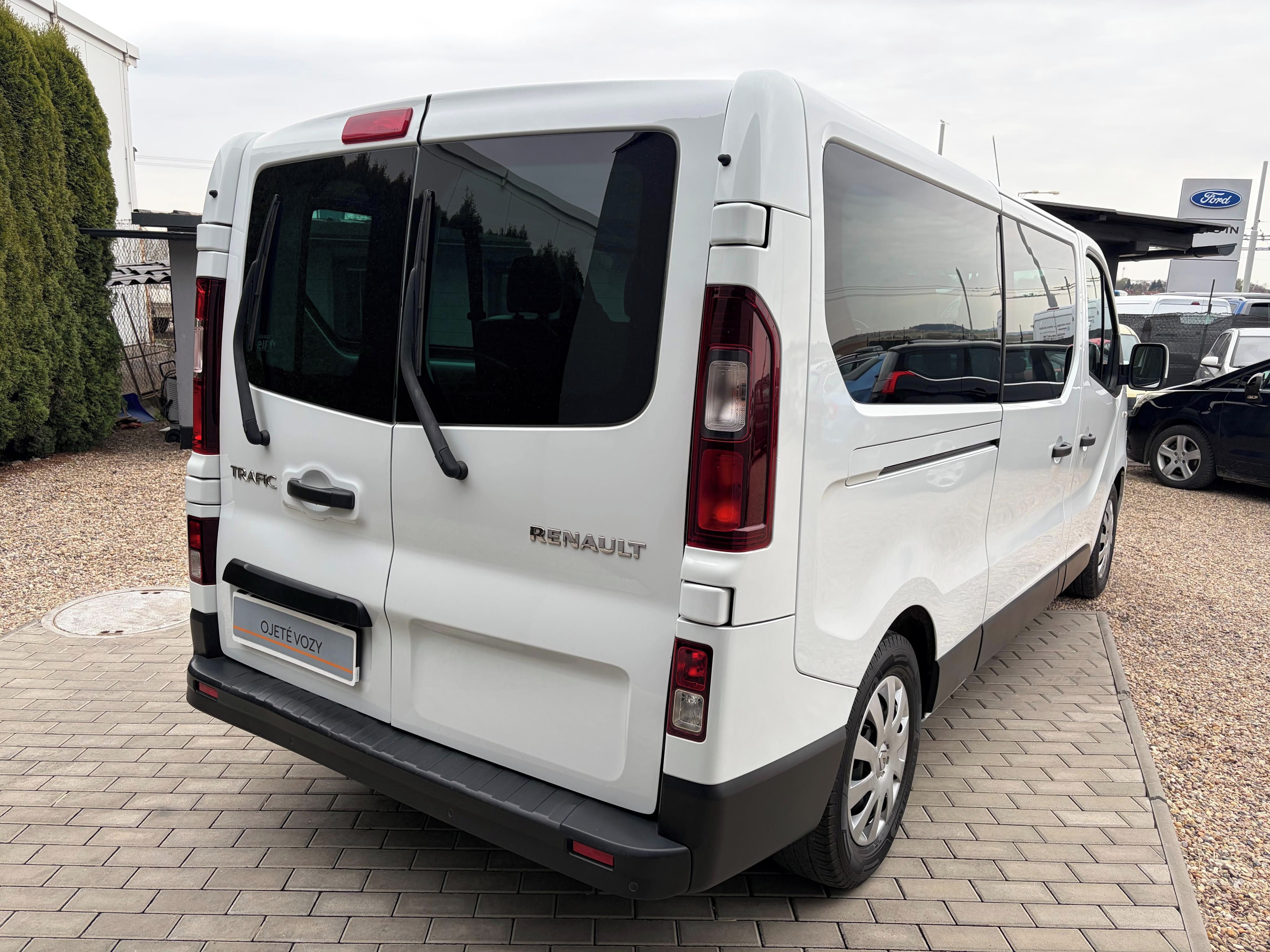 Renault Trafic, 1.6 DCI 92KW, 9 MÍST - fotka 4