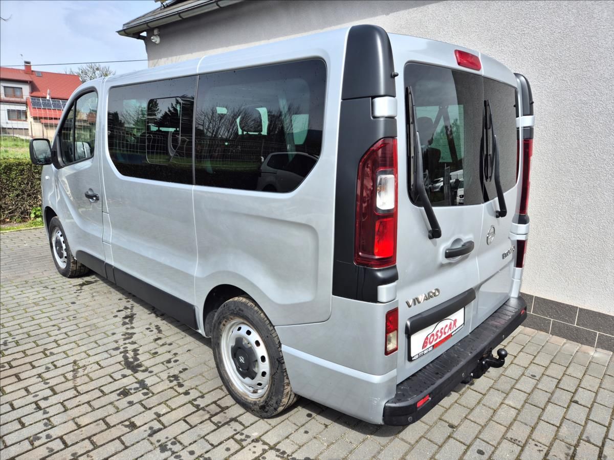 Opel Vivaro, 1,6 CDTi 8 9 Míst TZ Tempomat - fotka 4