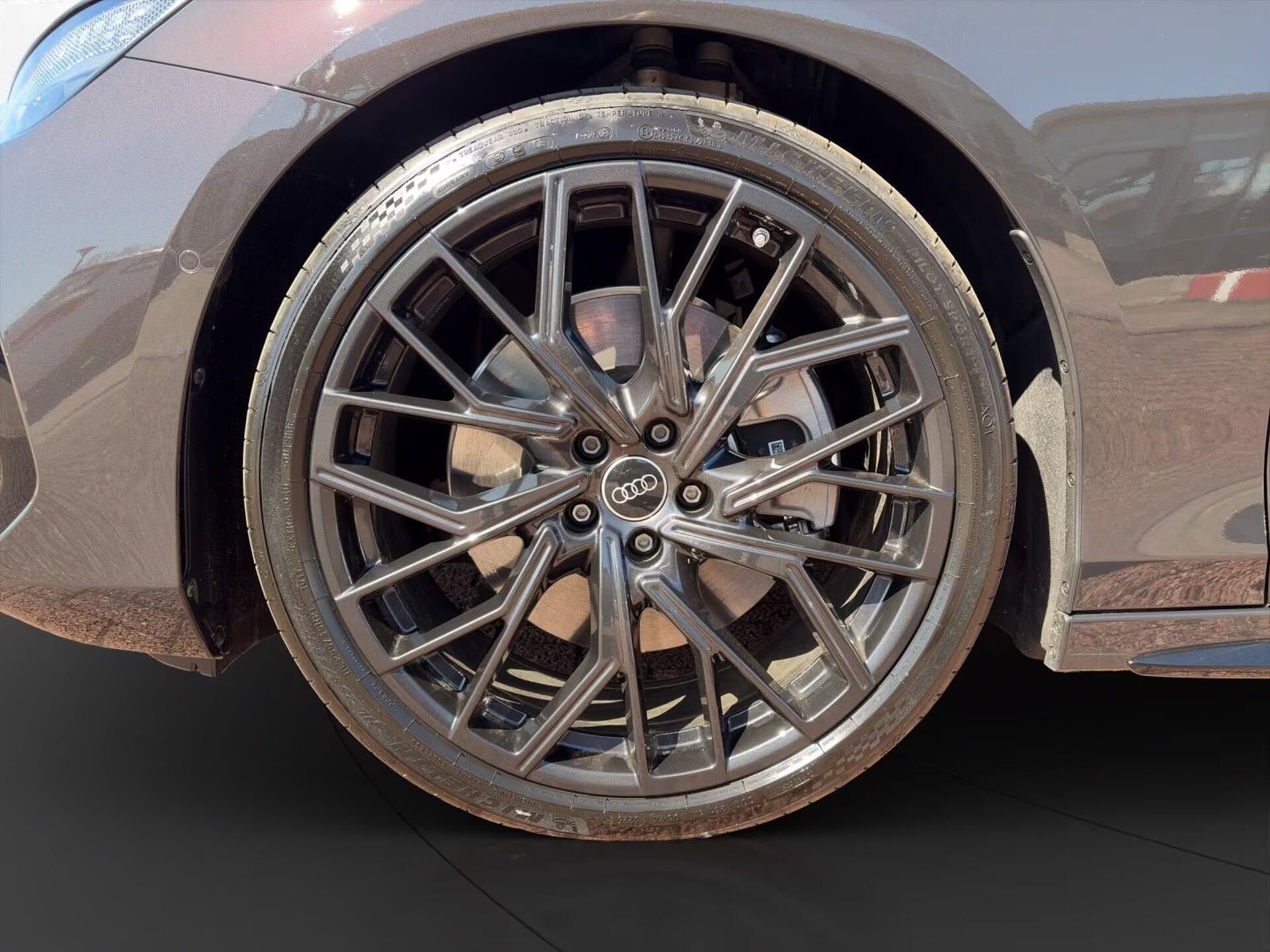 Audi A6, 3.0 TDI q S-Line Plná výbava - fotka 6
