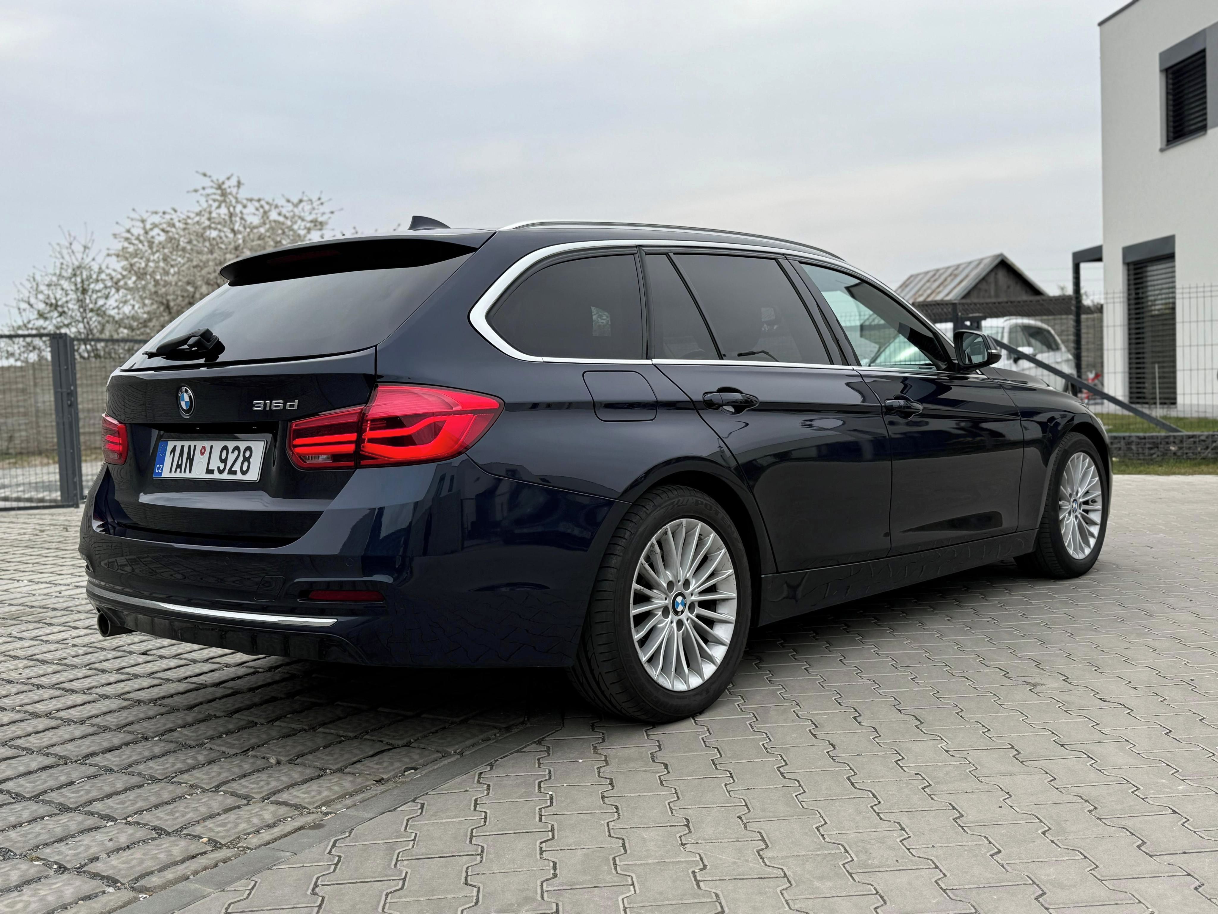 BMW Řada 3, 316d Touring TOP serviska kůže - fotka 6