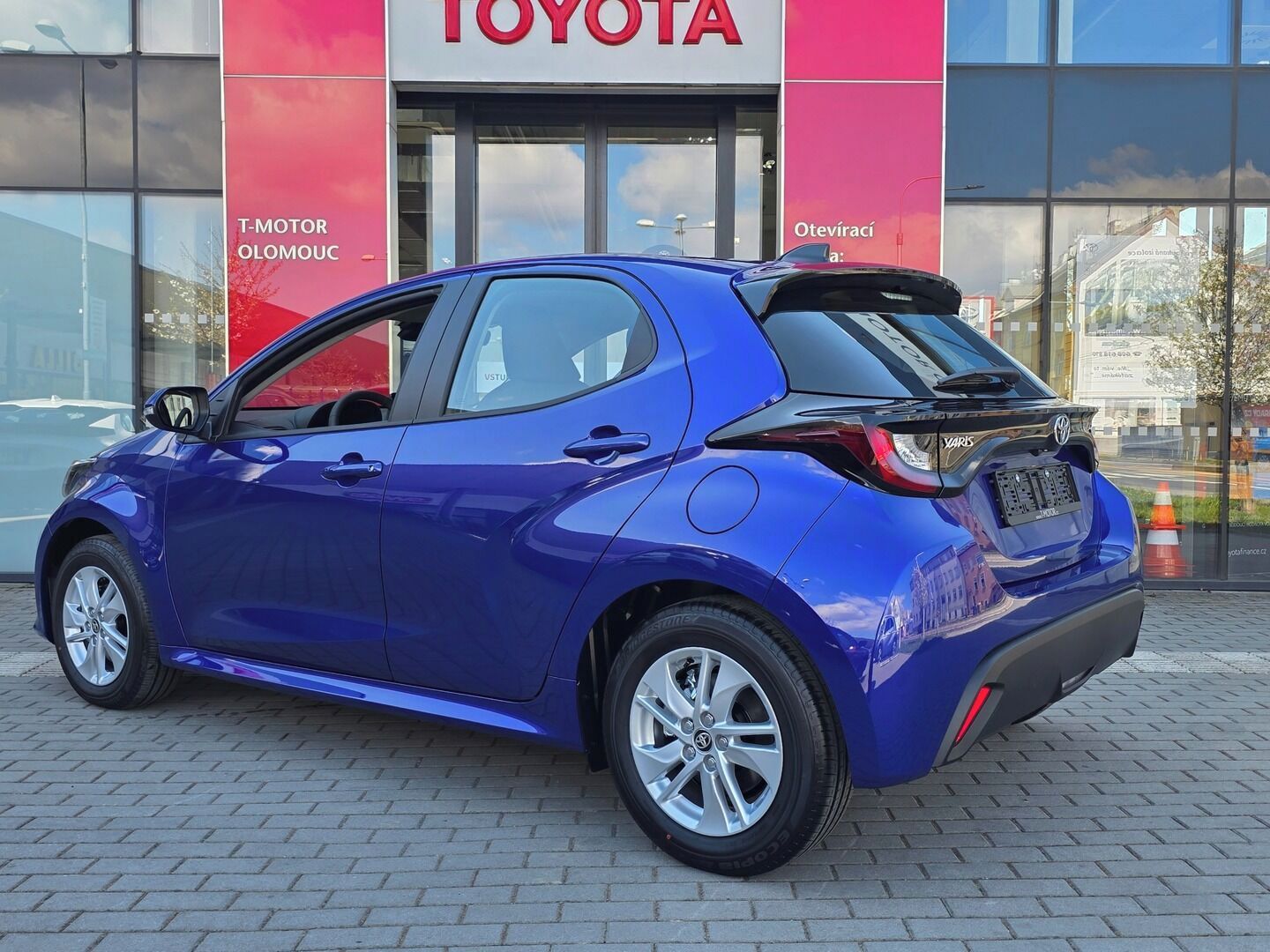 Toyota Yaris, 1,5 Hybrid Comfort  T-AKCE - fotka 2