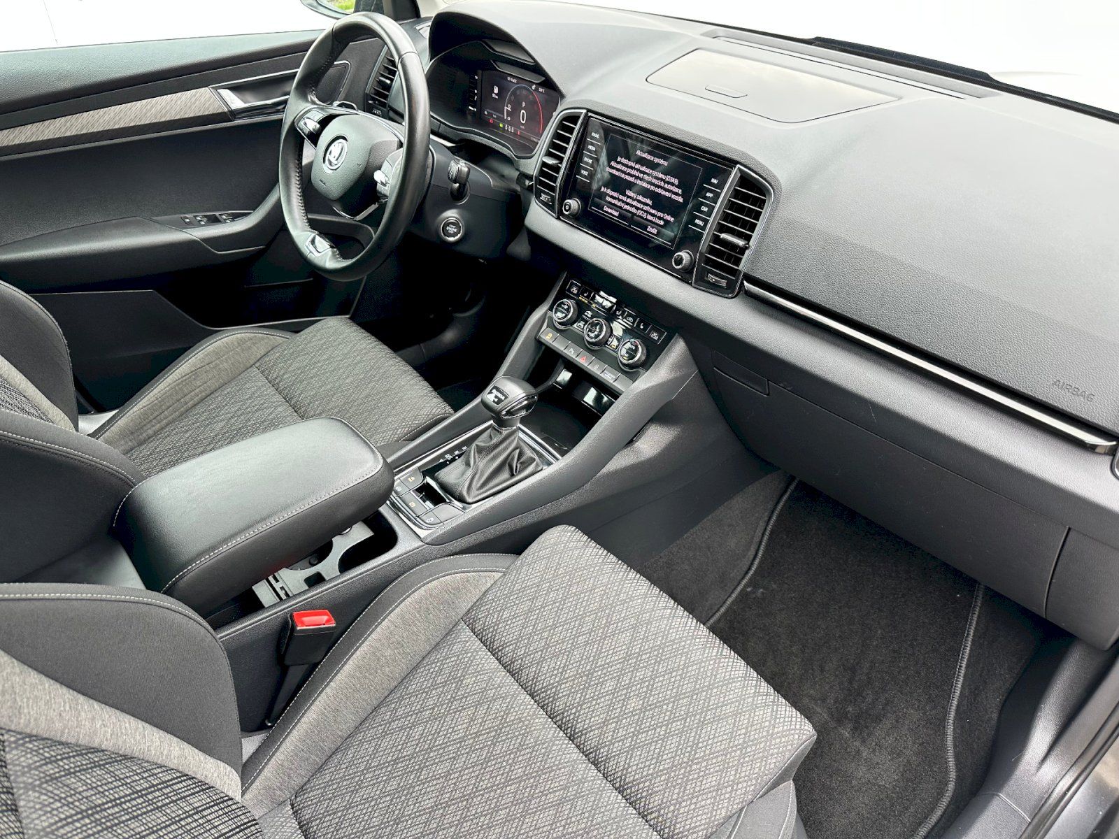 Škoda Karoq, 2.0 TDI 110kW Style 4x4 DSG - fotka 6