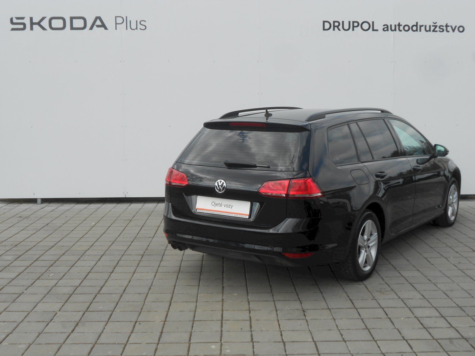 Volkswagen Golf, Variant VII 2.0 TDI - 110 kW, - fotka 2