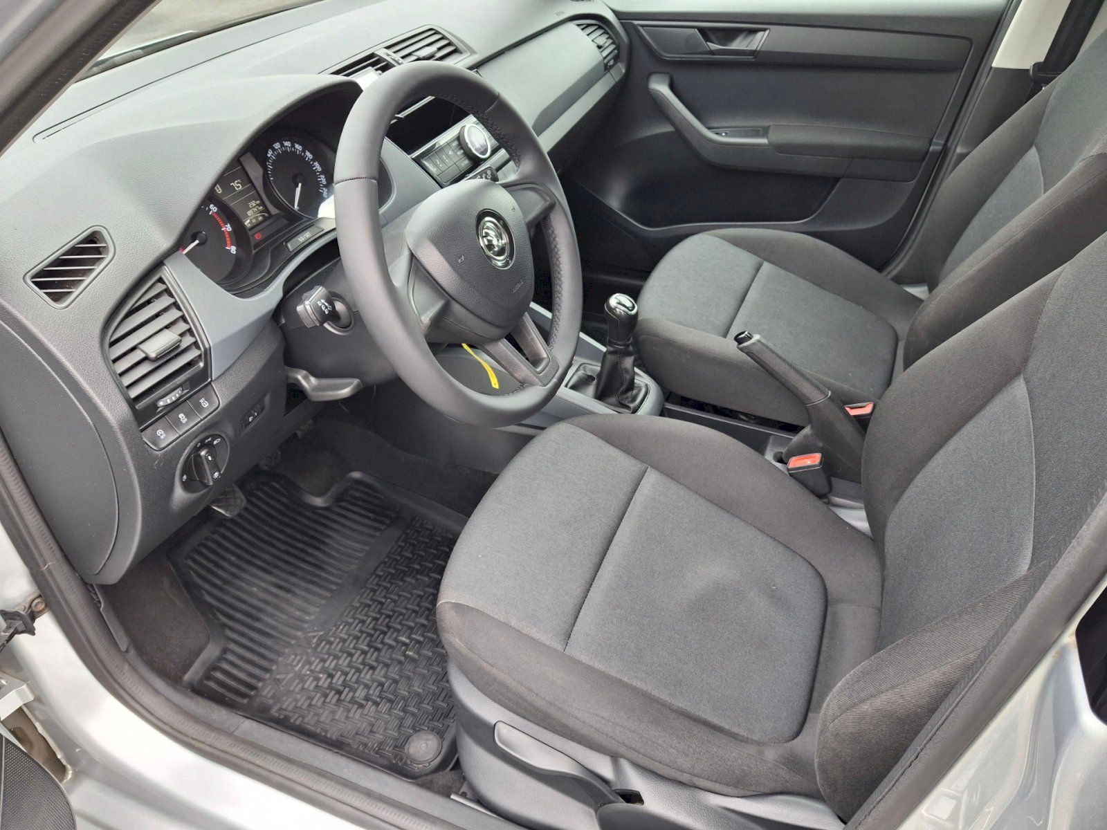 Škoda Fabia, Combi Active Plus 1,0TSi 70kW - fotka 6