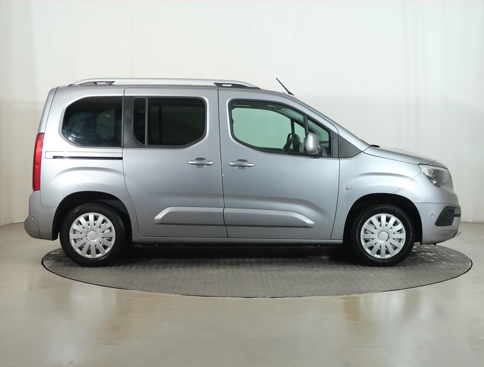 Opel Combo, 1.5 CDTI, Life, 5 míst - fotka 6
