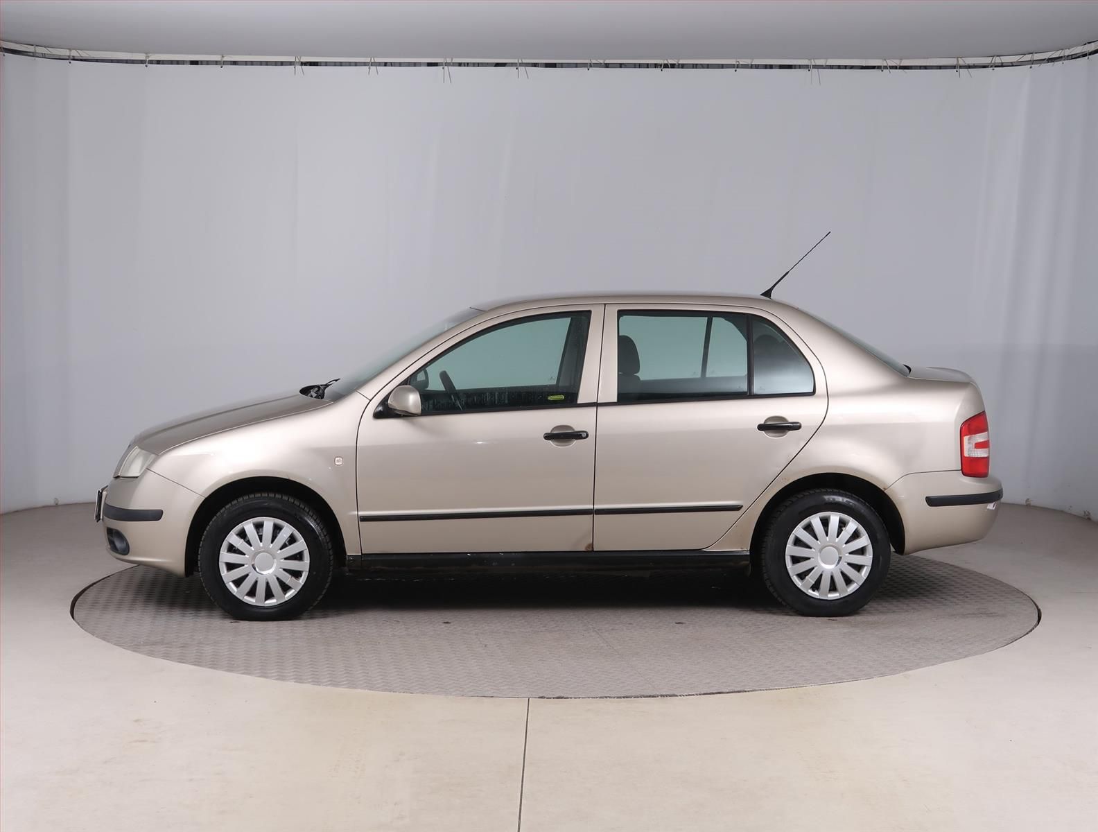 Škoda Fabia, 1.2 12V, Comfort, po STK - fotka 3
