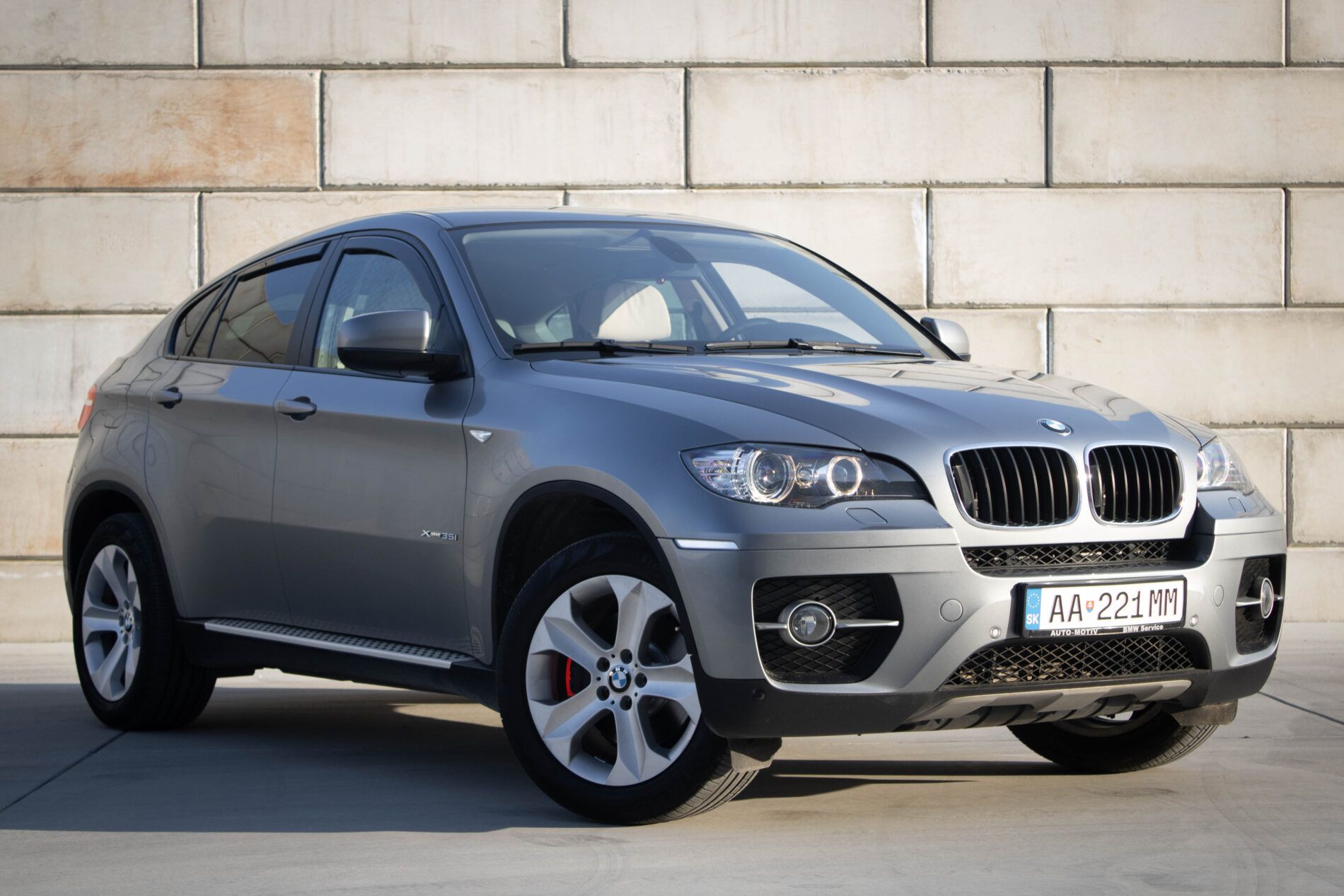 BMW X6 - fotka 2
