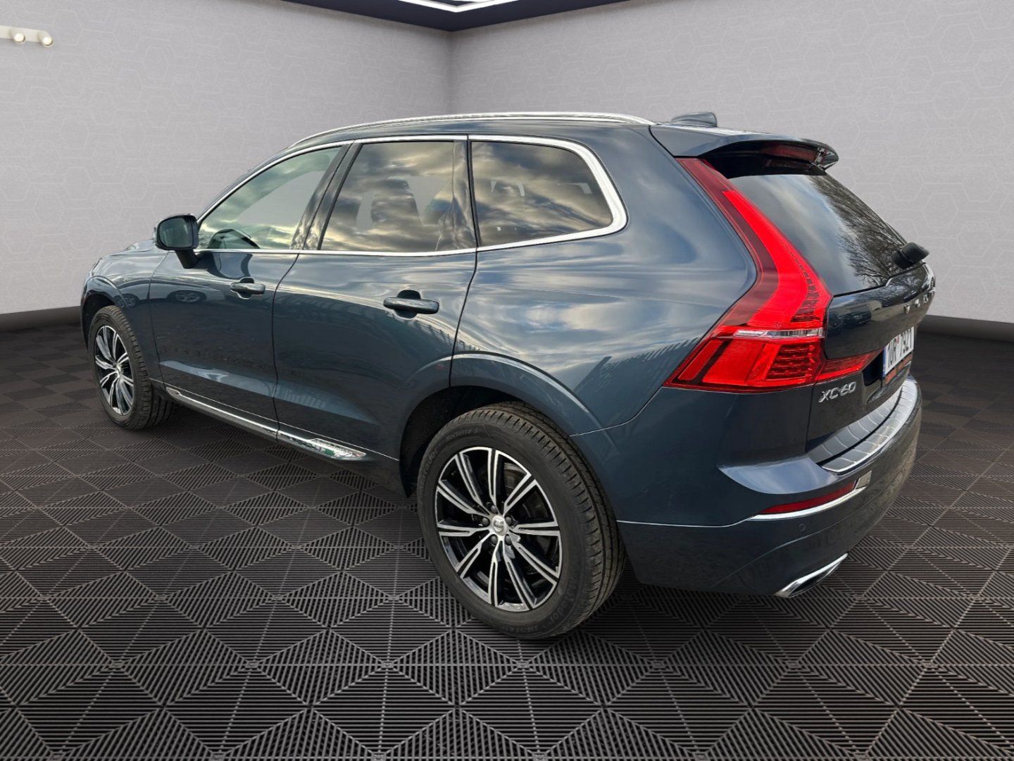 Volvo XC60, D4 140Kw AWD - fotka 5