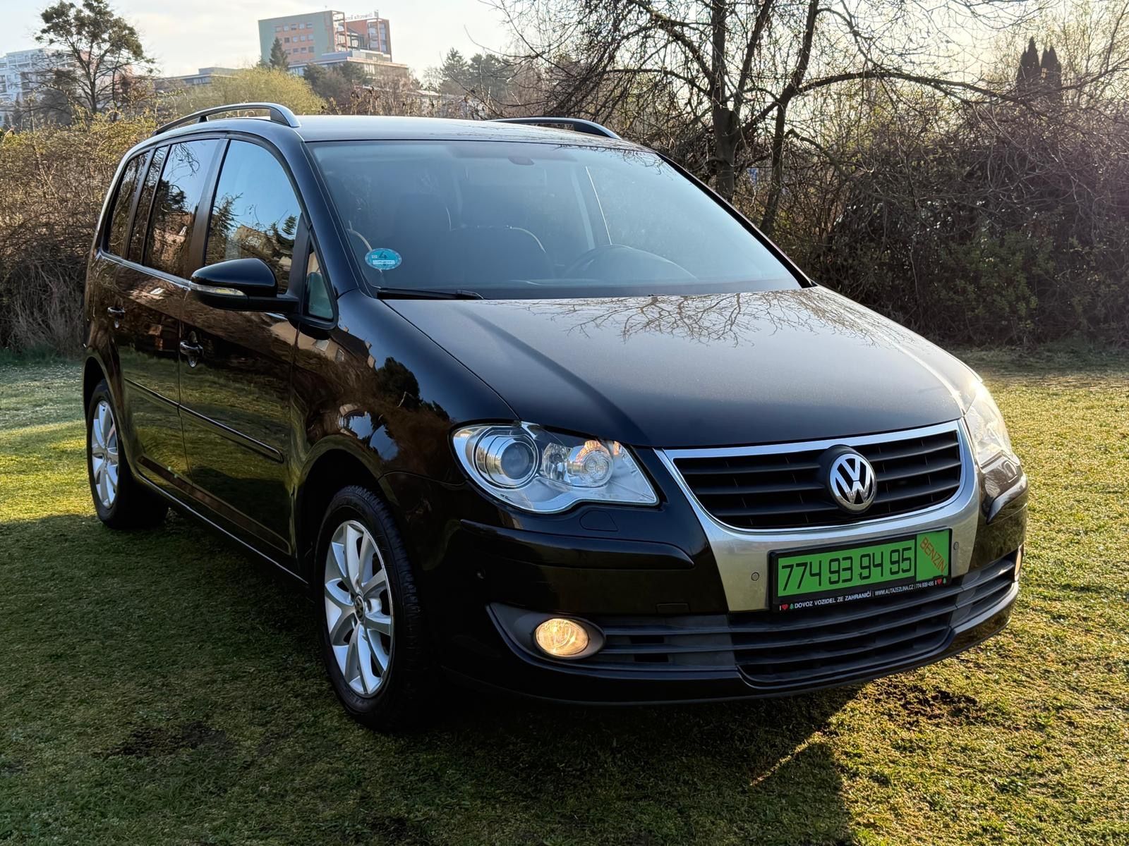 Volkswagen Touran, 1,4 TSI FREESTYLE - NAVI - fotka 3