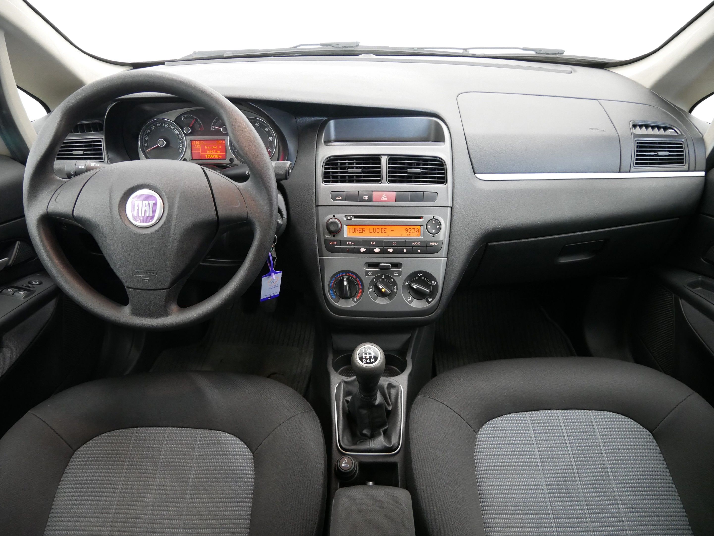 Fiat Linea, 1.4 T-Jet 88 kW Emotion - fotka 5