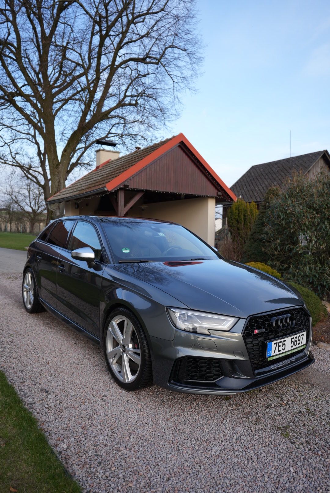 Audi RS3 - fotka 4