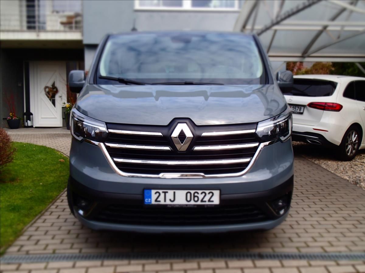 Renault Trafic, 2,0 1.maj. ČR,DPH, 8míst - fotka 2