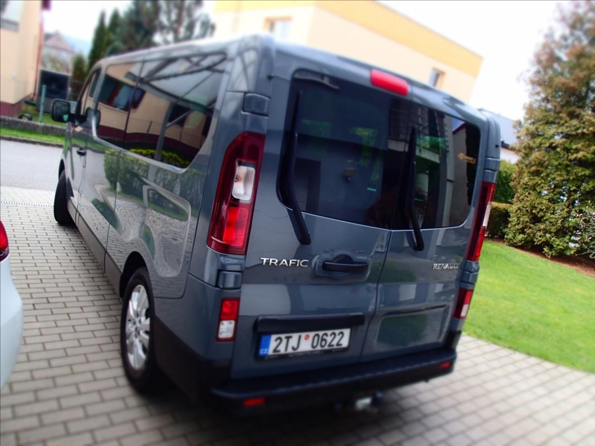 Renault Trafic, 2,0 1.maj. ČR,DPH, 8míst - fotka 5