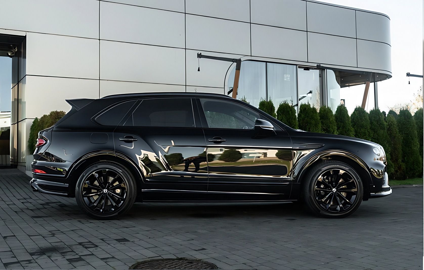 Bentley Bentayga, S V8 4.0 - fotka 2