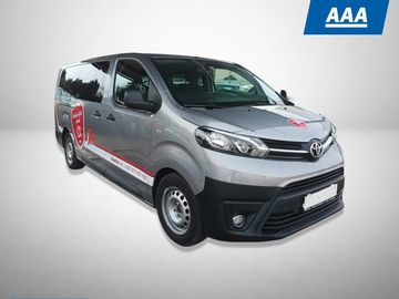2.0 D-4D, Kombi, 9 míst, L2