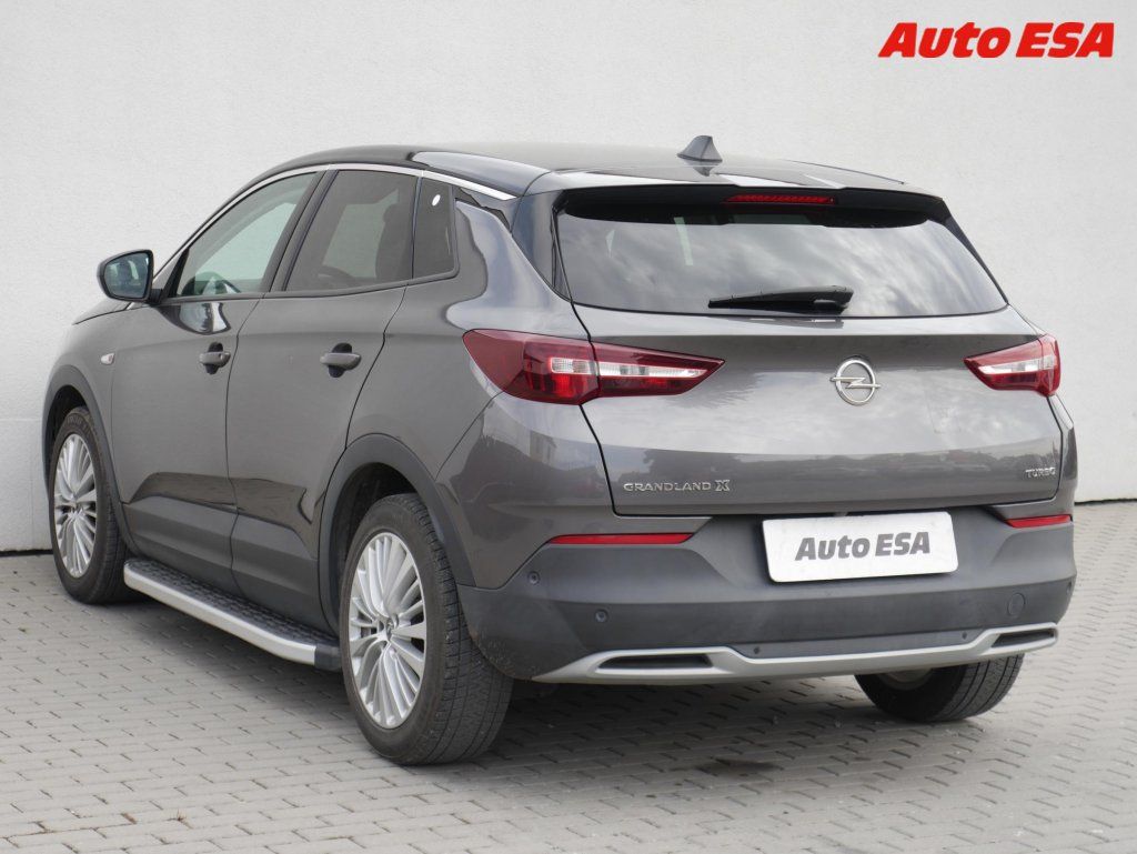 Opel Grandland X, 1.2PT,1.maj,ČR,navi - fotka 6