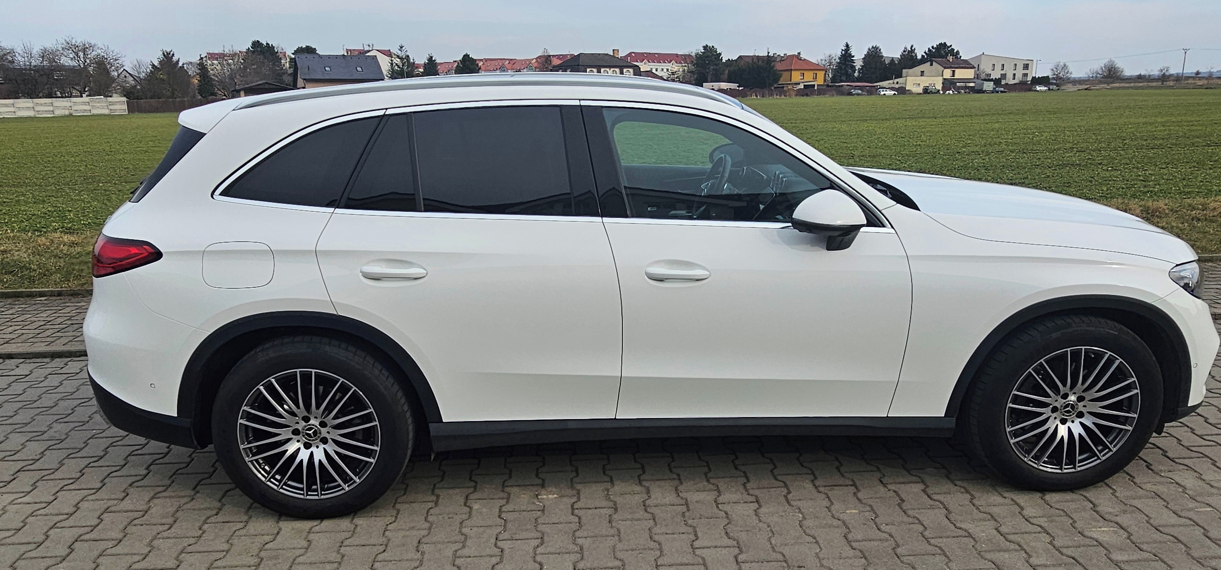 Mercedes-Benz GLC, GLC 220d 4-MATIC 145kw ZÁRUKA - fotka 4