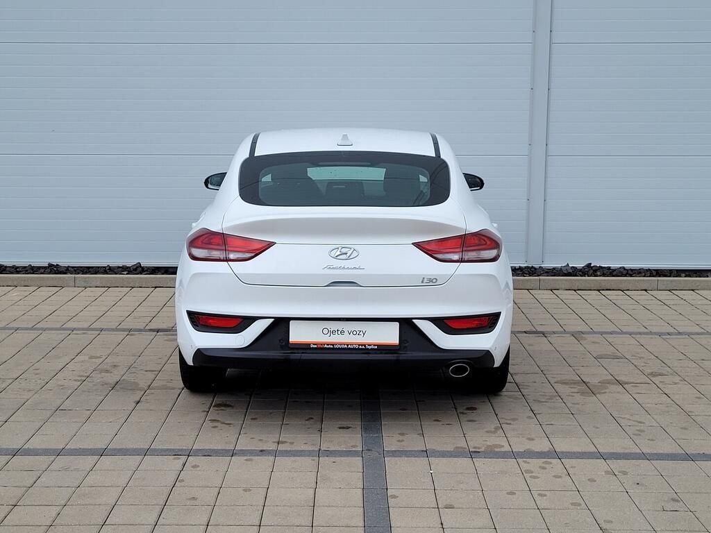 Hyundai i30, Style NAV 1.4 T-GDI 103 kW - fotka 6