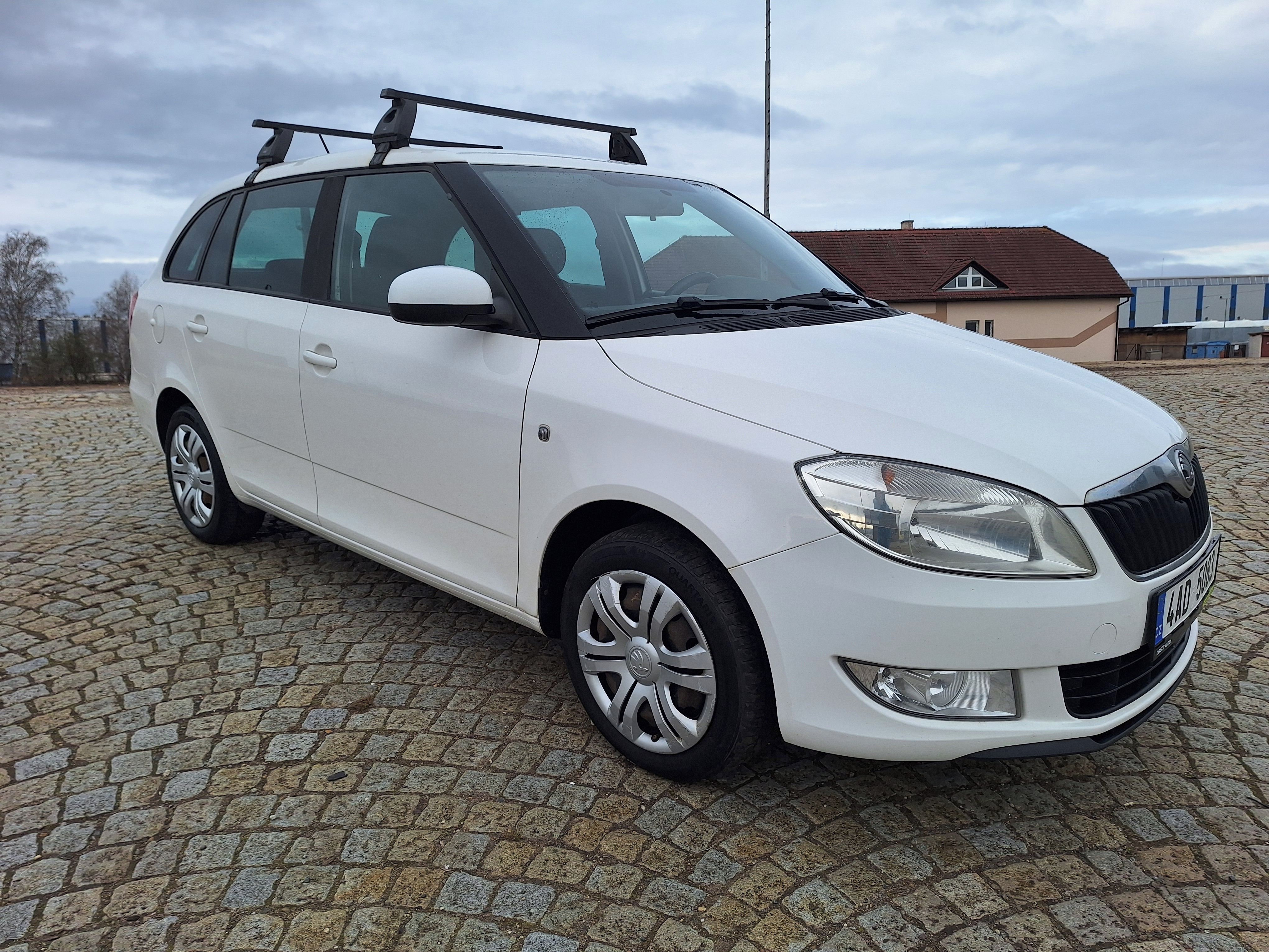 Škoda Fabia, 1.6 Tdi Facelift PLNÝ SERVIS!! - fotka 4