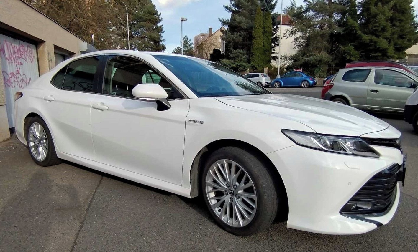Toyota Camry, 2.5 Hybrid, Automat, ČR,2.maj - fotka 3