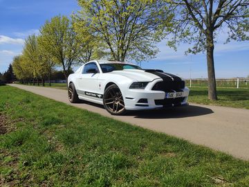 3,7L Automat V6