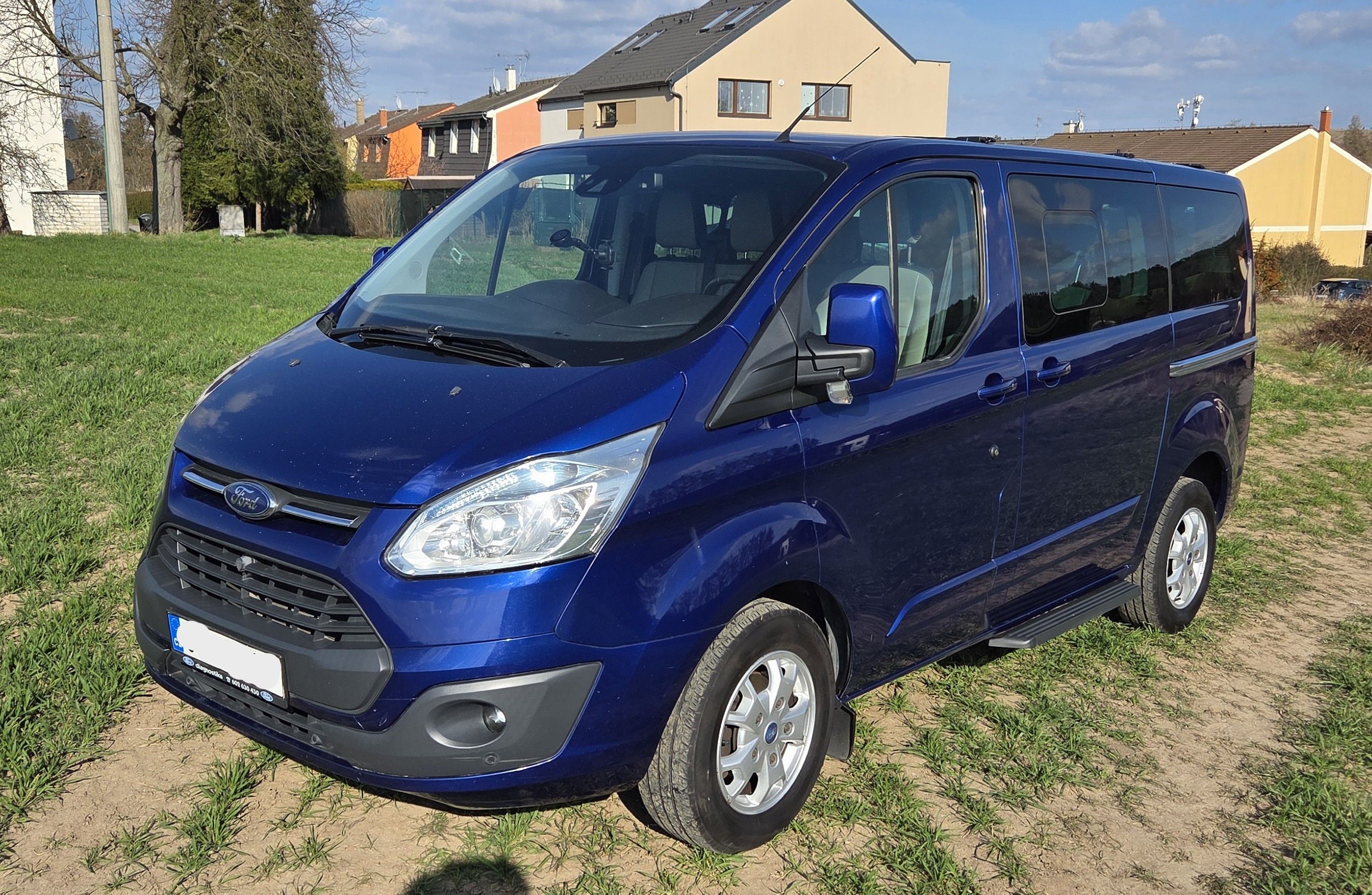 Ford Tourneo Custom, 2.2 TDI 114kW Titanium - fotka 2