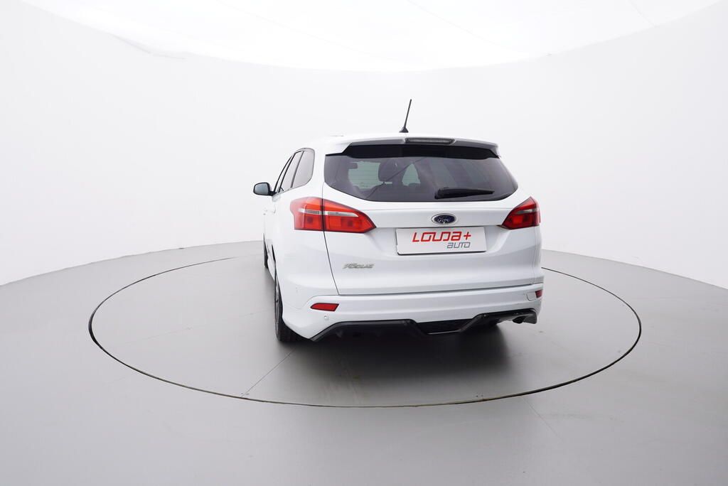Ford Focus, ST-line 1.5 88 kW - fotka 4