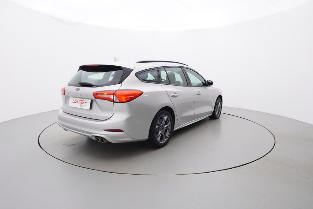 Ford Focus, ST-Line 1.0 92 kW - fotka 5