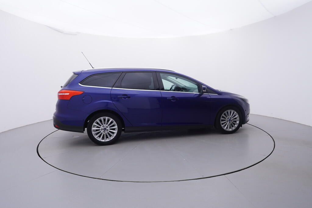 Ford Focus, Titanium 1.0 92 kW - fotka 6