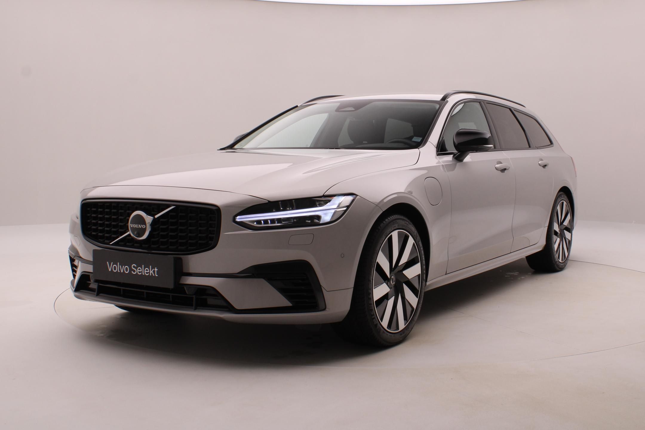 Volvo V90, T6 AWD RECHARGE DARK PLUS