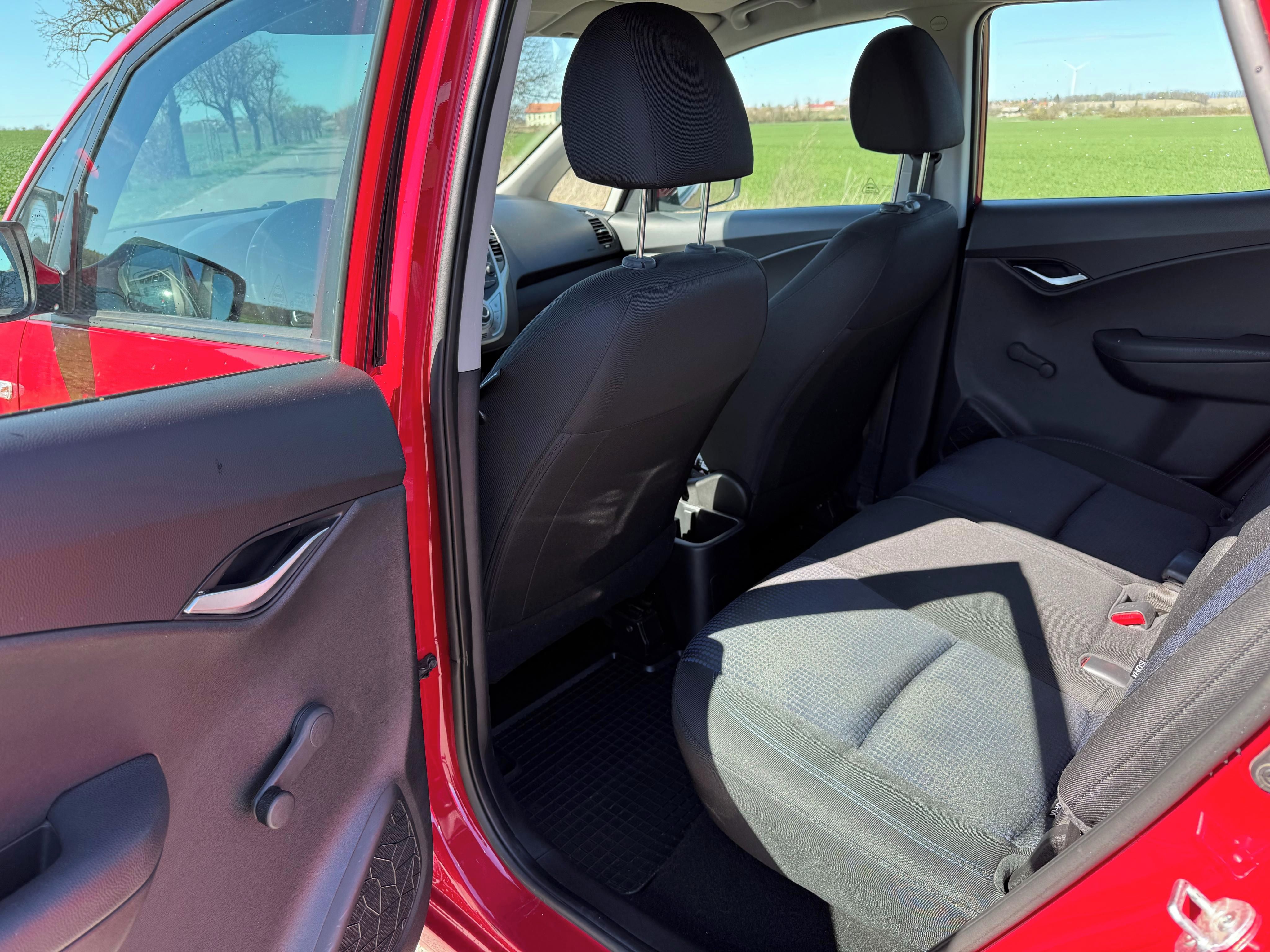Hyundai ix20, 1.4i 2014 - fotka 6
