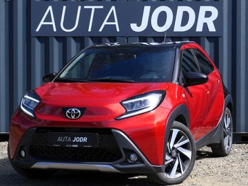 X 1.0 VVT-i, Executive, ČR,JBL