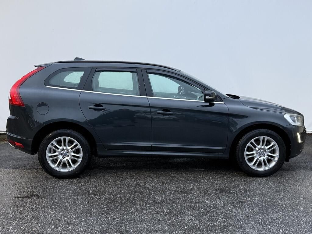 Volvo XC60, Momentum 2.0 D4 133 kW - fotka 6