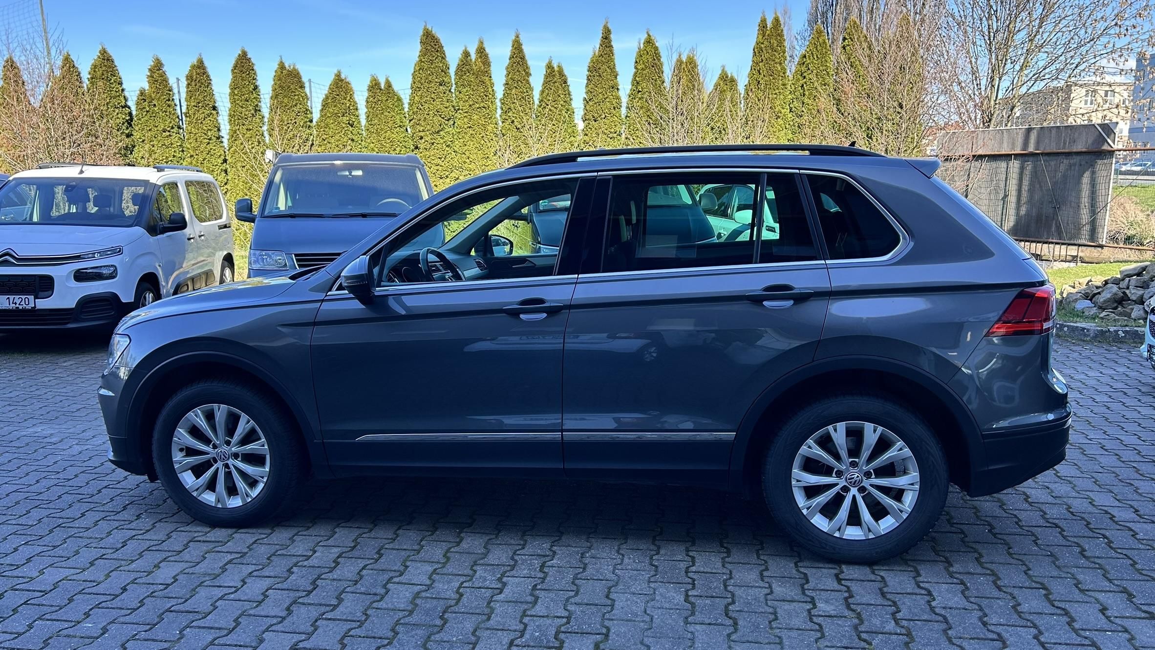 Volkswagen Tiguan, 2.0TDI 4Motion DSG - fotka 6