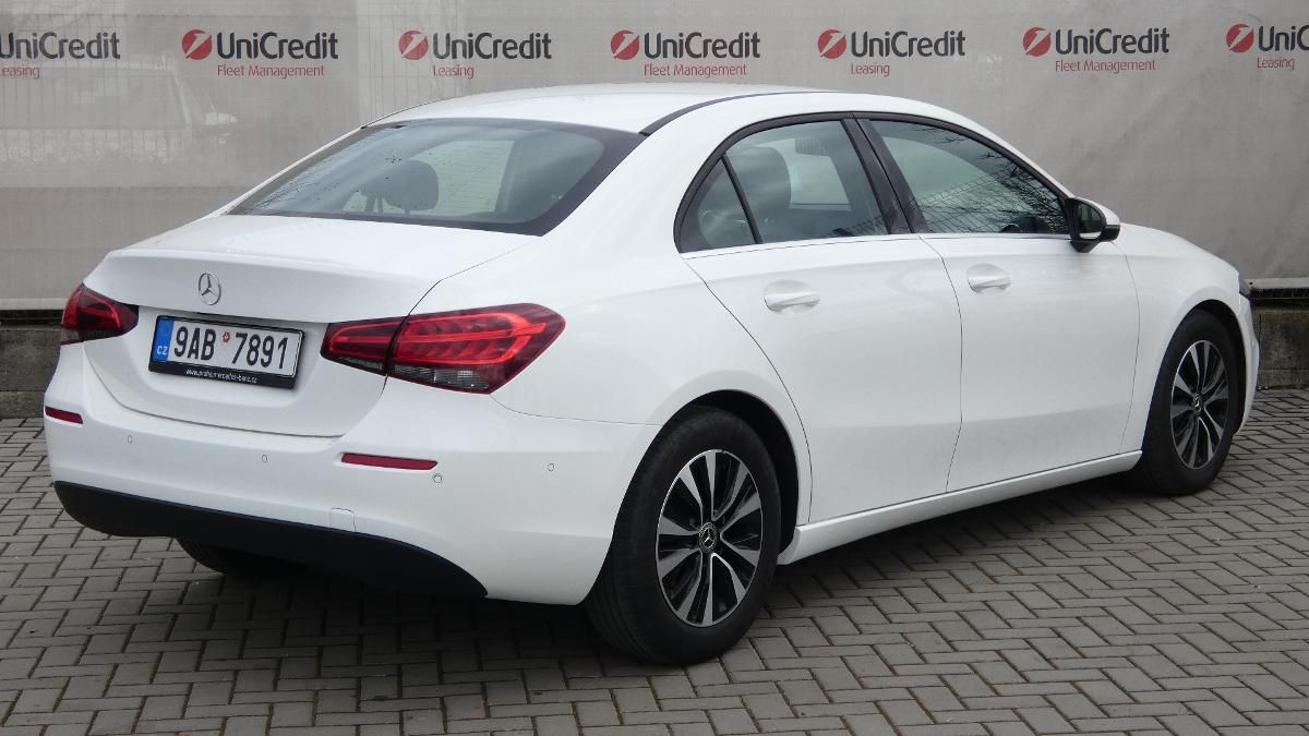 Mercedes-Benz Třídy A, 180d - fotka 3