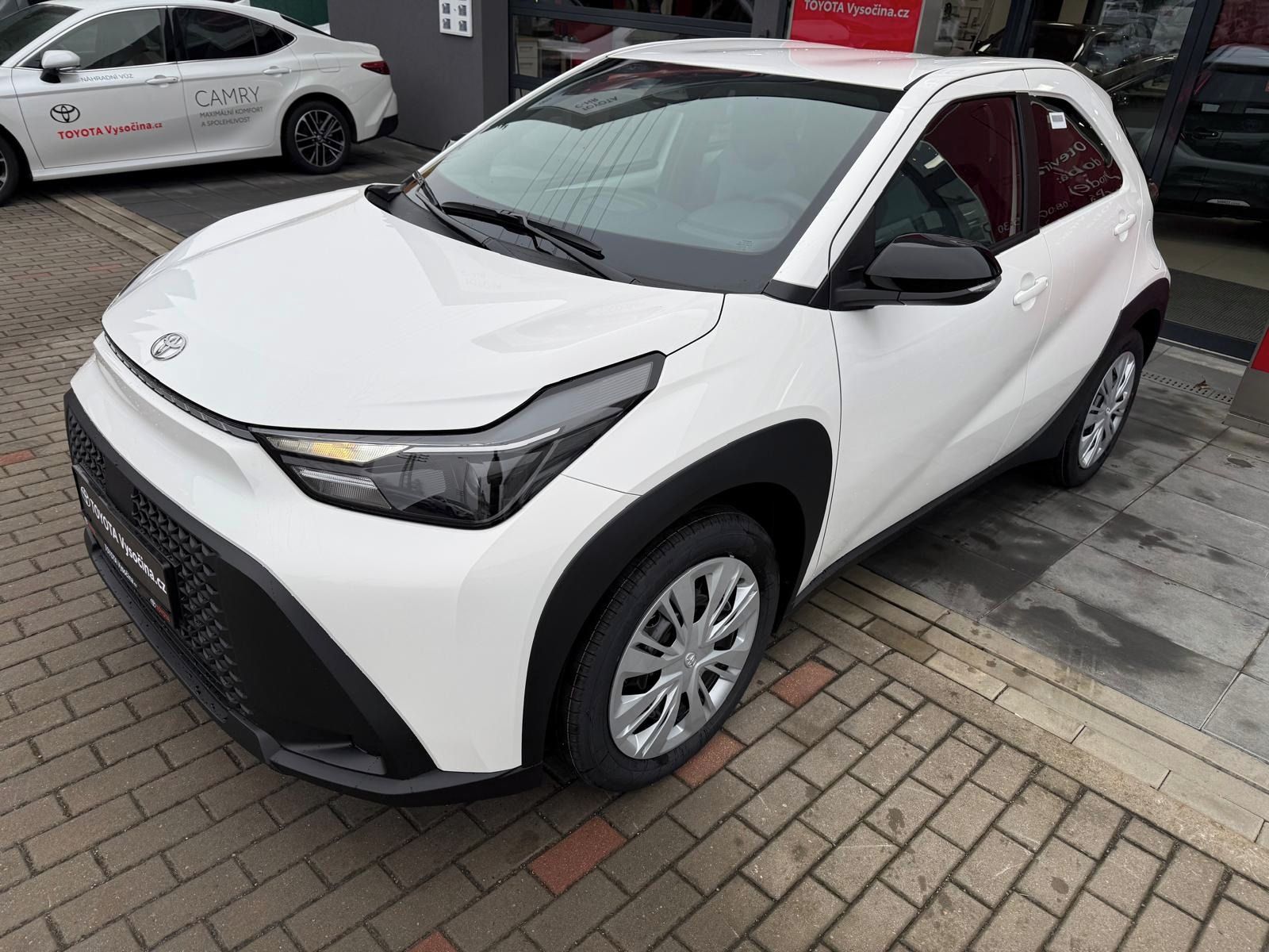 Toyota Aygo, 1.5HEV 116PS Active - fotka 2