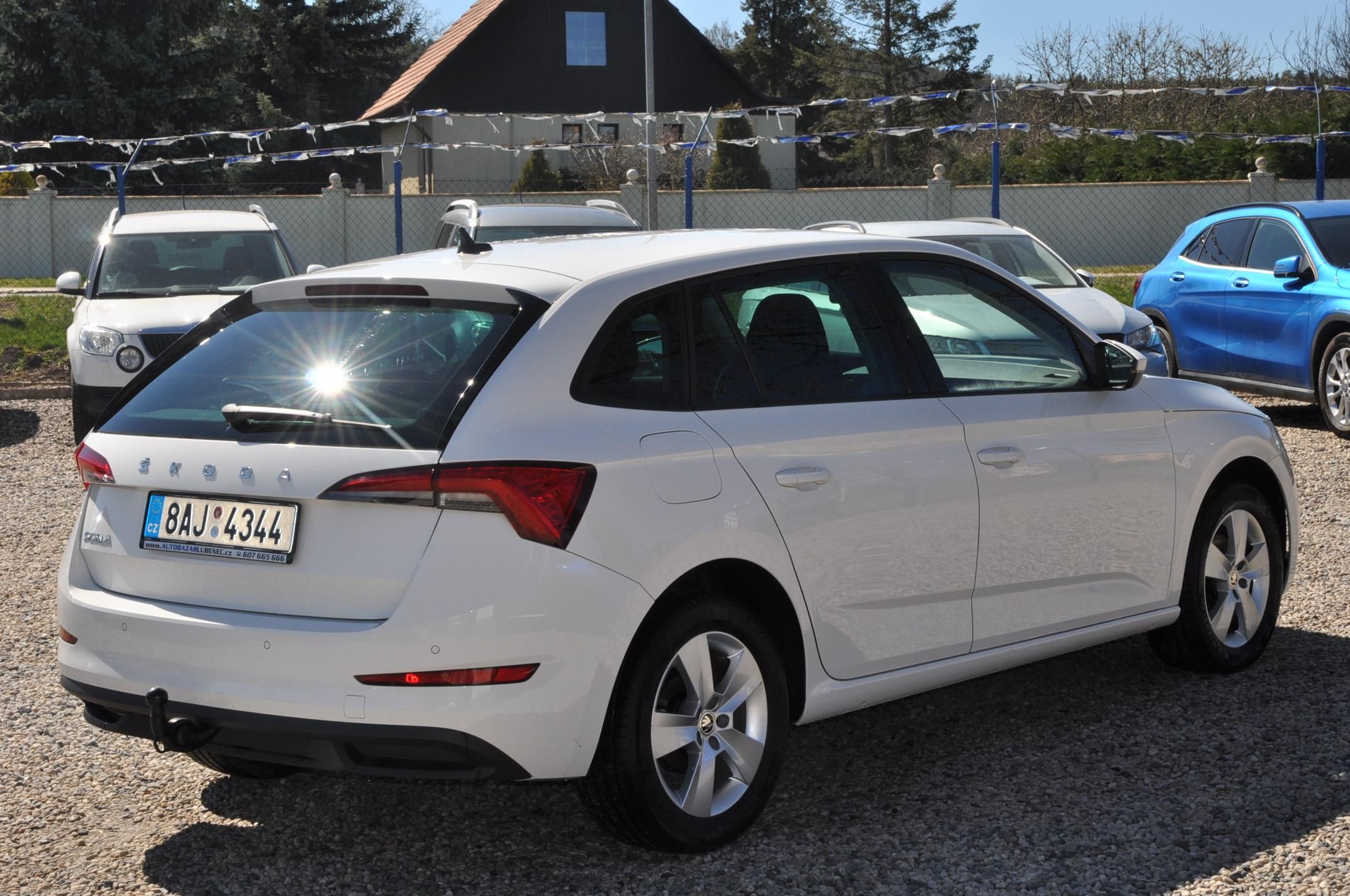 Škoda Scala, 1.0TSi 85kW Style - fotka 3