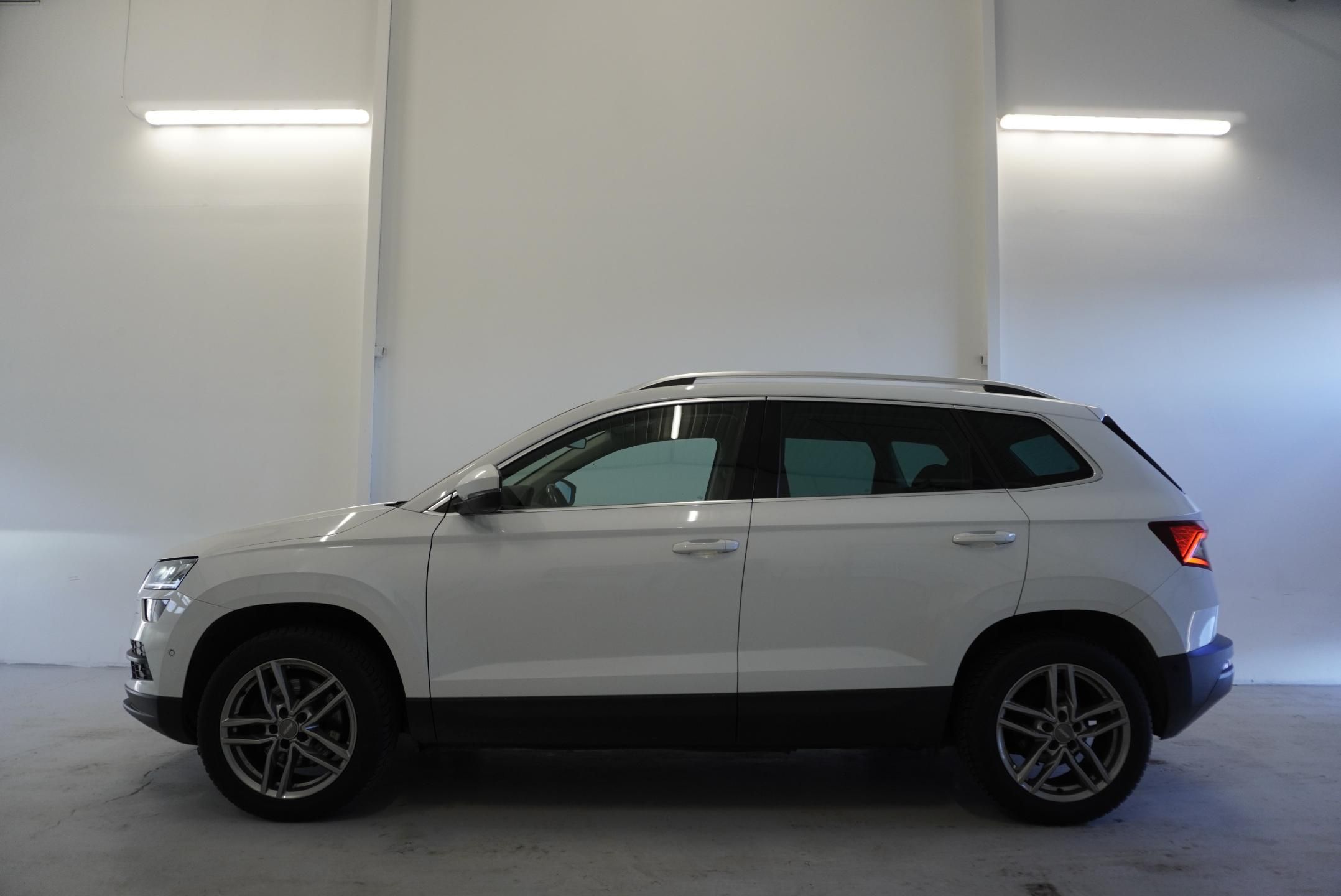 Škoda Karoq, 1.5i 110 kW STYLE AUTOMAT - fotka 2