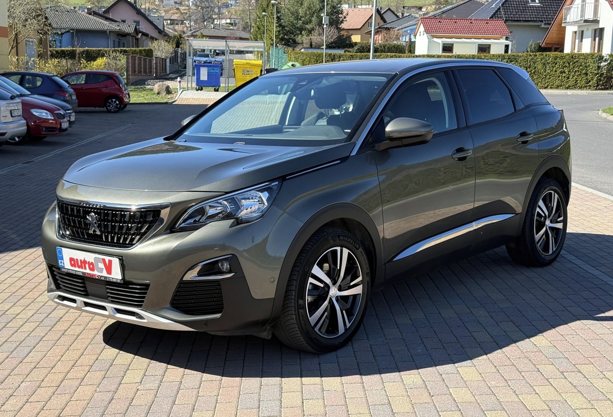 Peugeot 3008, 1.2 PureTech 96kW ALLURE