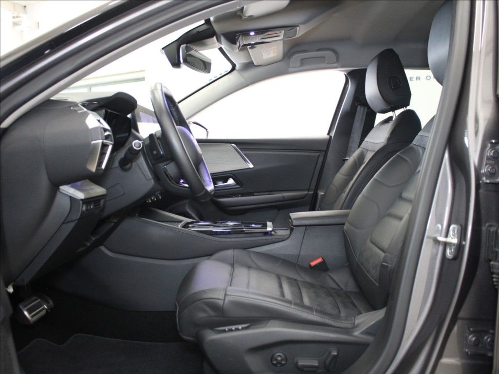 Citroën C5 X, 1,6 PureTech 133kW Shine 31tkm - fotka 6