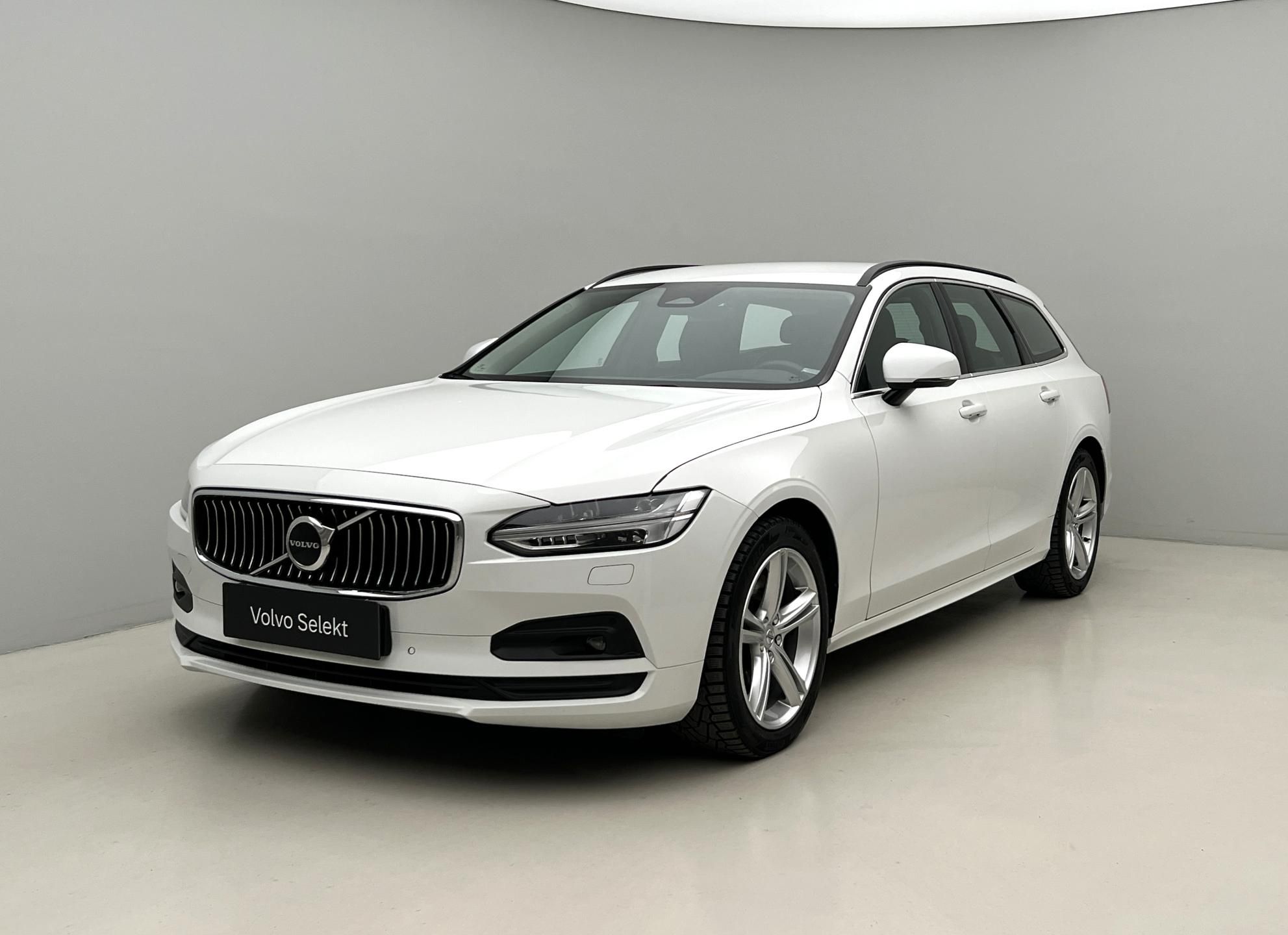 Volvo V90, B4 MOMENTUM AUT