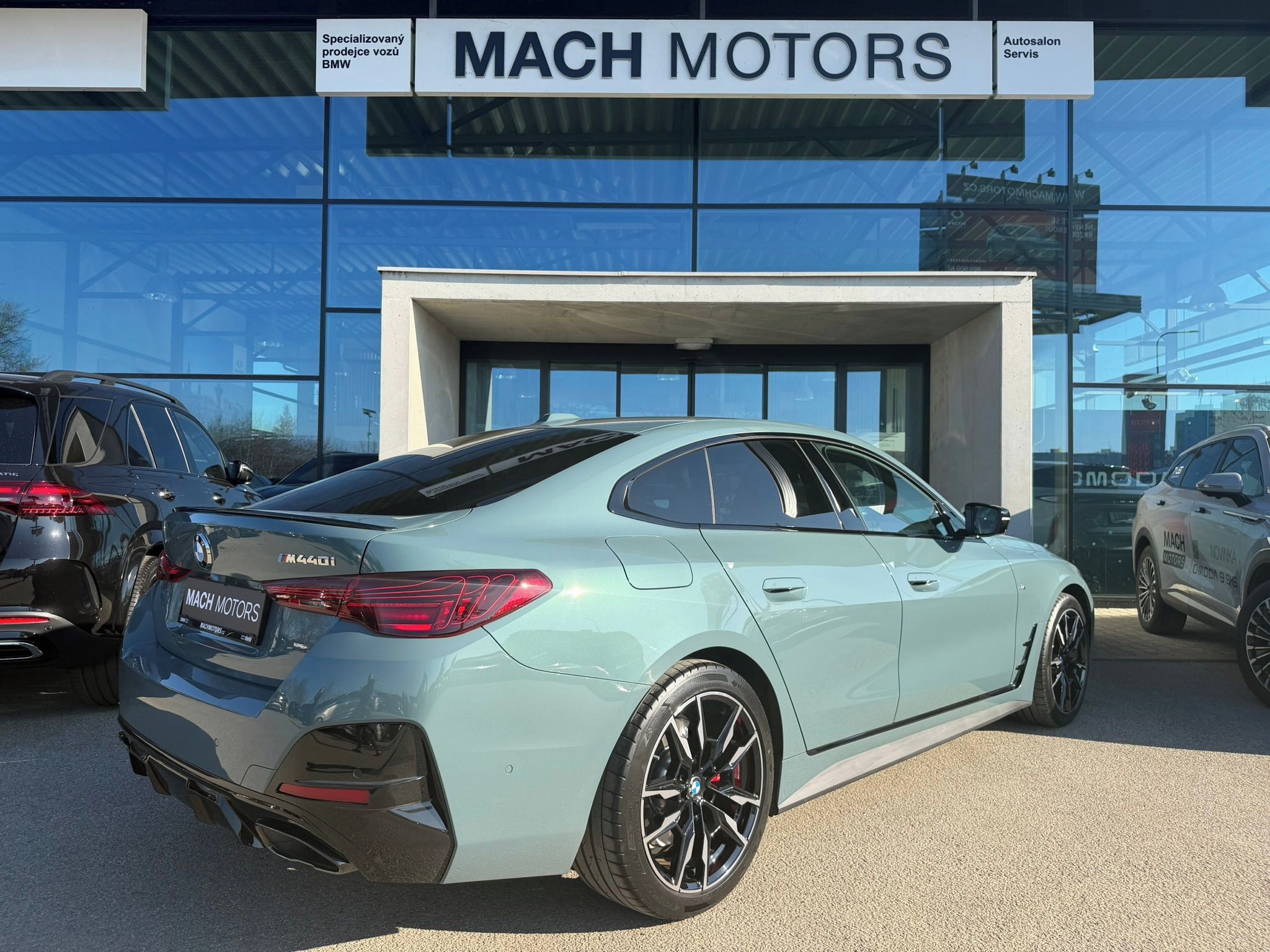 BMW Řada 4, M440i xDrive GranCoupé 09/2025 - fotka 6
