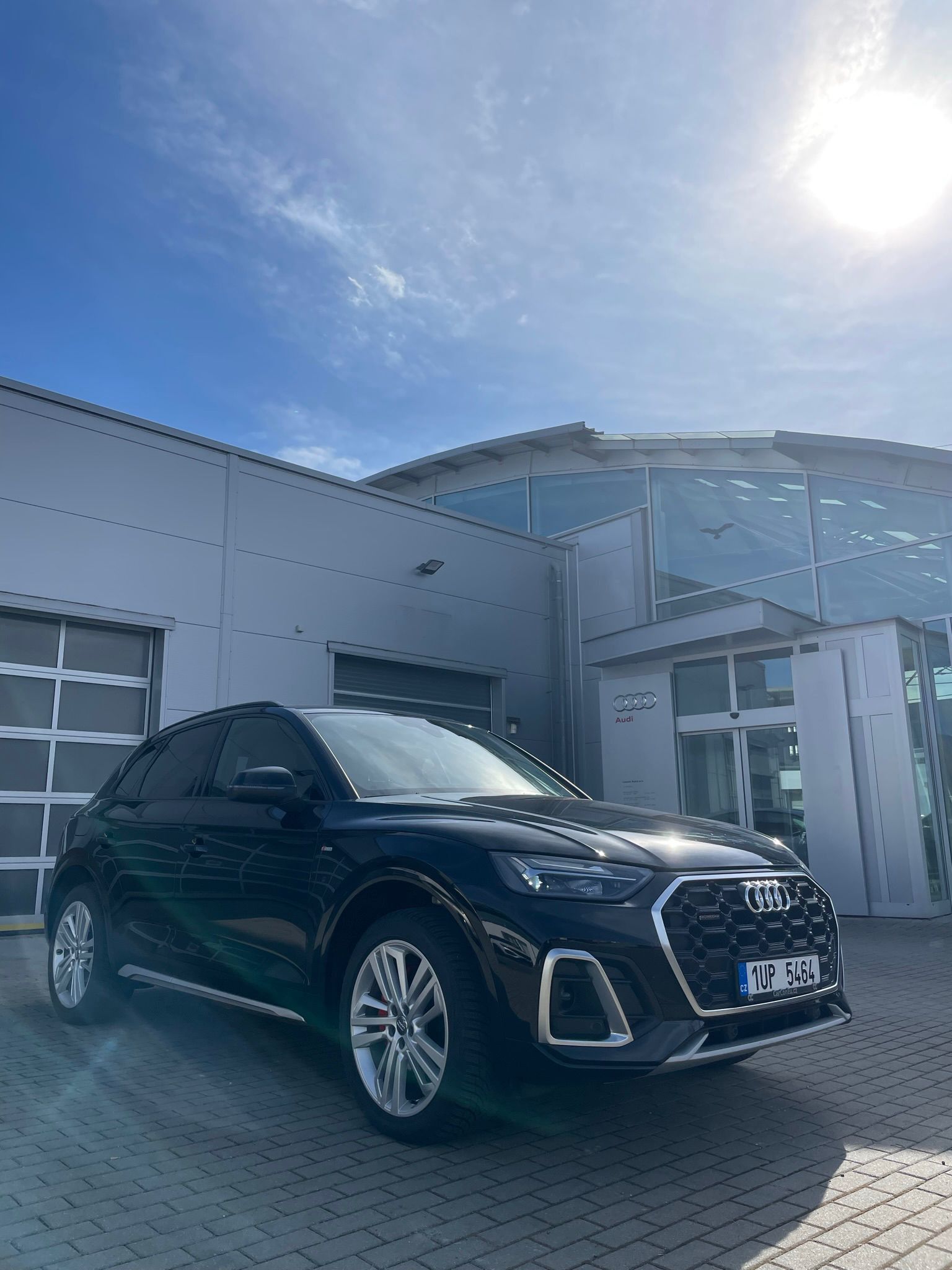 Audi Q5, 40 TDi 150KW S line quattro - fotka 6