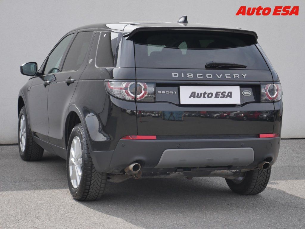 Land Rover Discovery Sport, 2.0 TDi 4x4,2.maj,ČR,AT - fotka 6