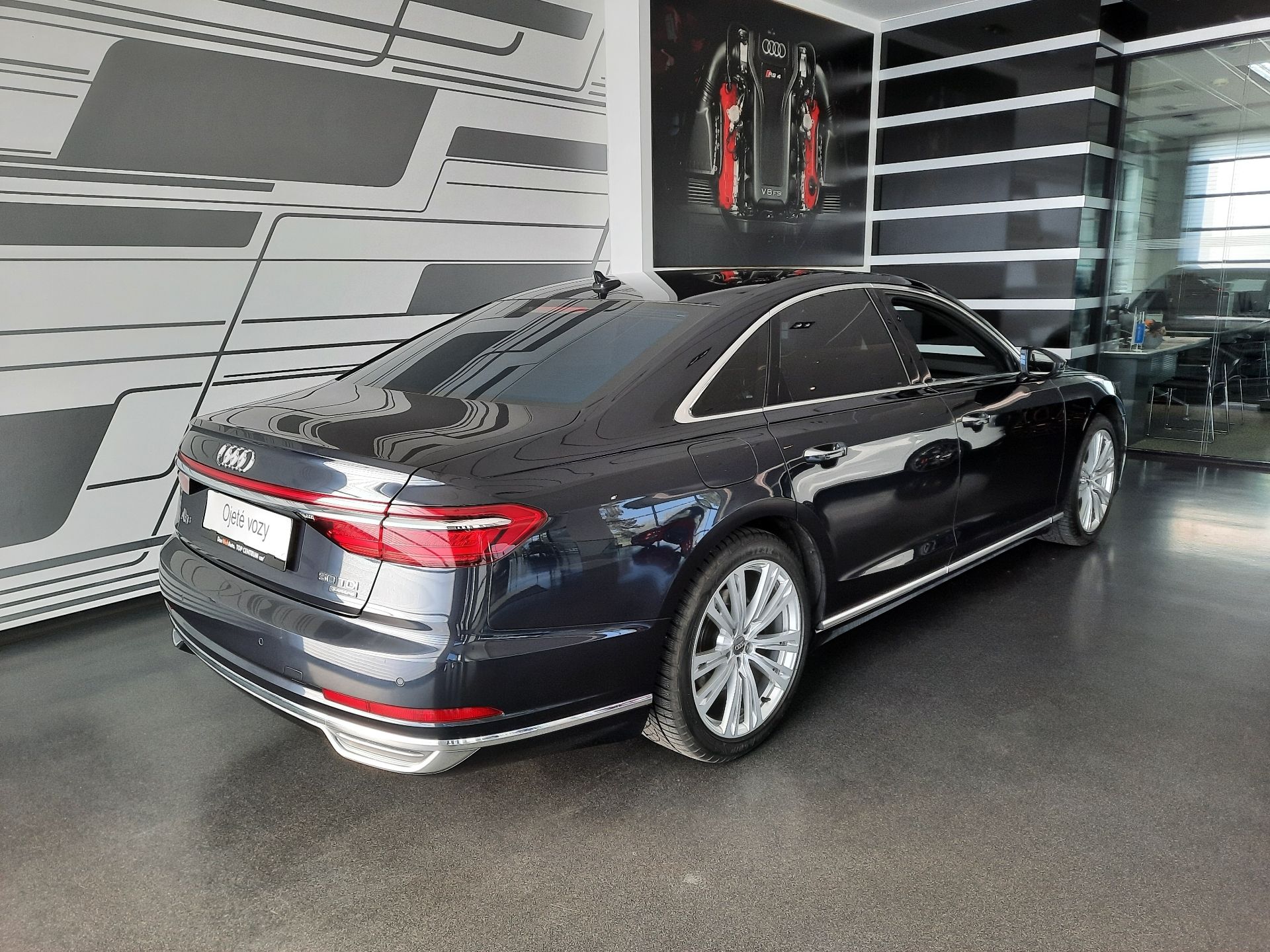 Audi A8, 50 TDI (210kW/285k) Tiptronic - fotka 2