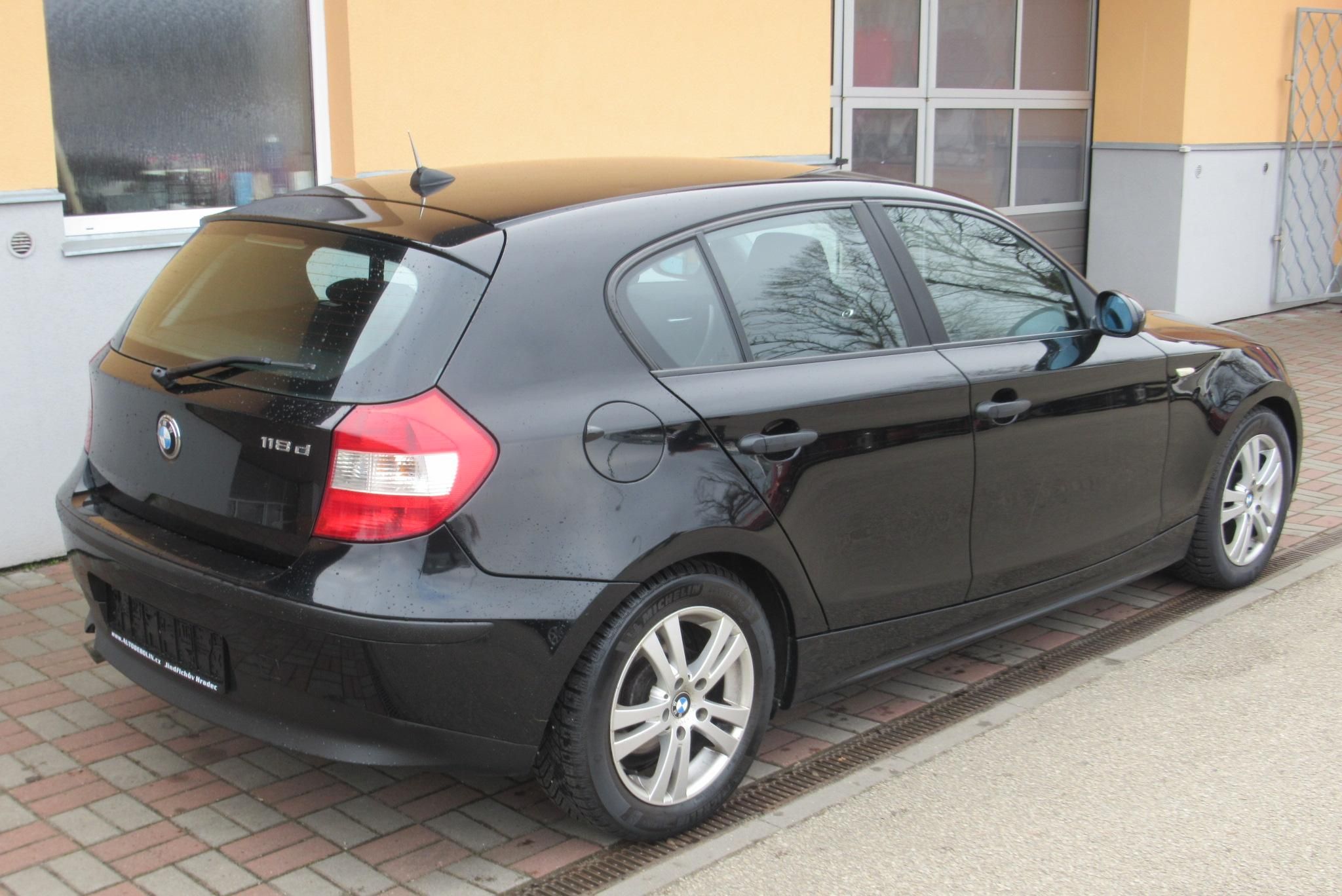 BMW Řada 1, 118d 2.0D  KLIMA - fotka 5