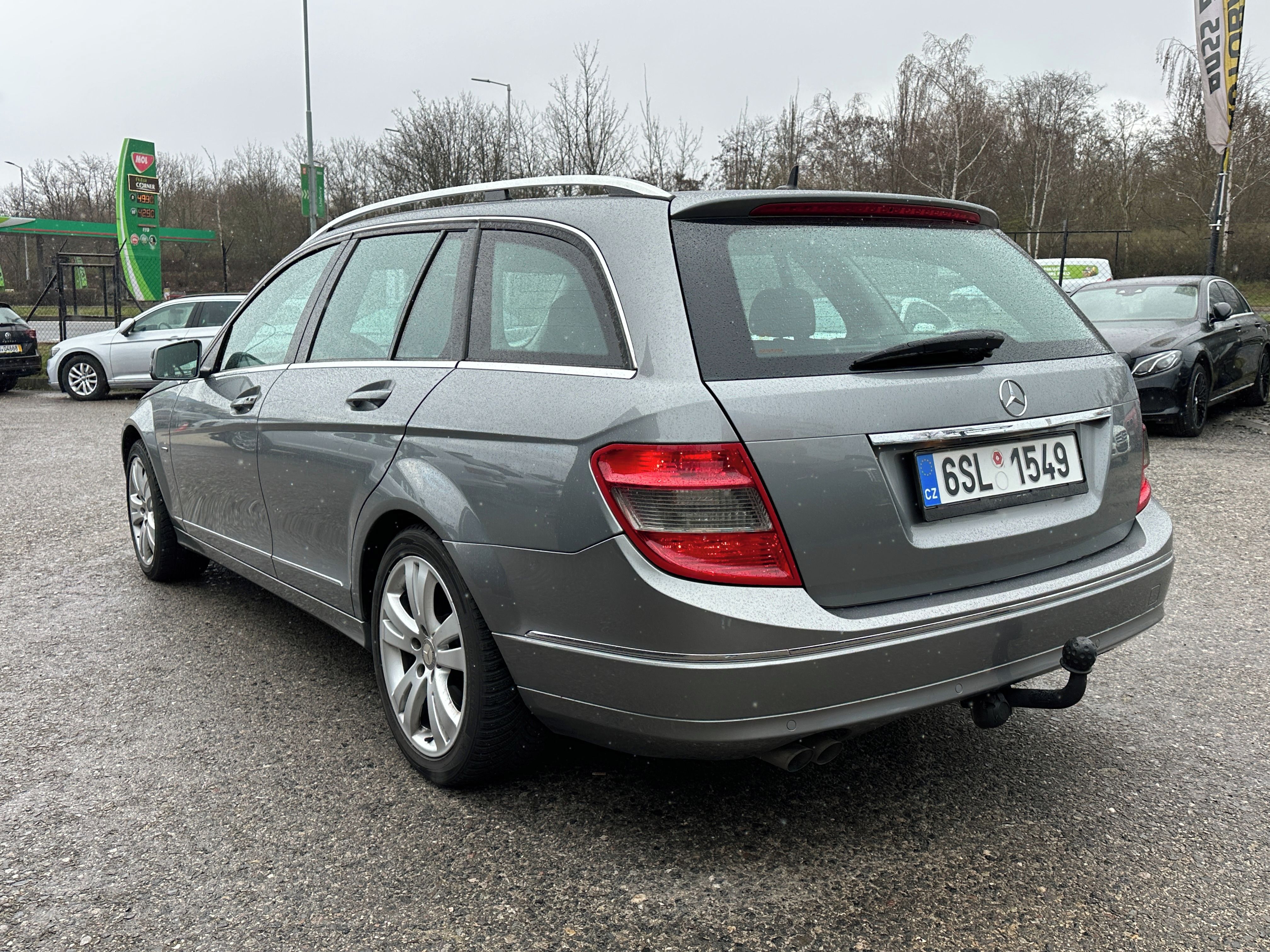 Mercedes-Benz Třídy C, Mercedes-Benz C 200 2010 - fotka 4