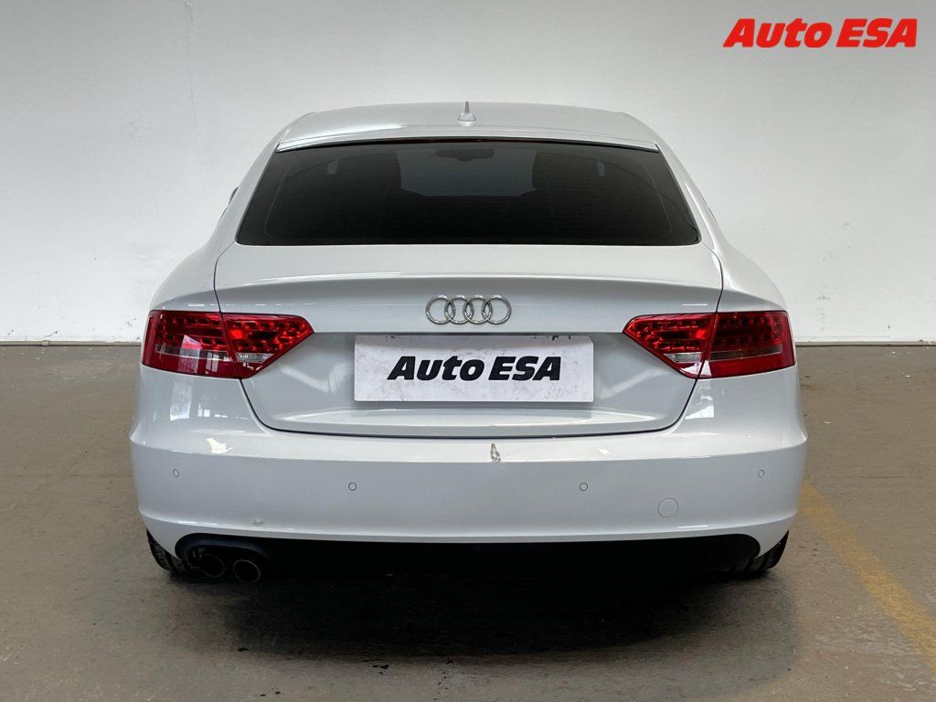 Audi A5, 2.0 TDi,S-line,bixen,TZ - fotka 5