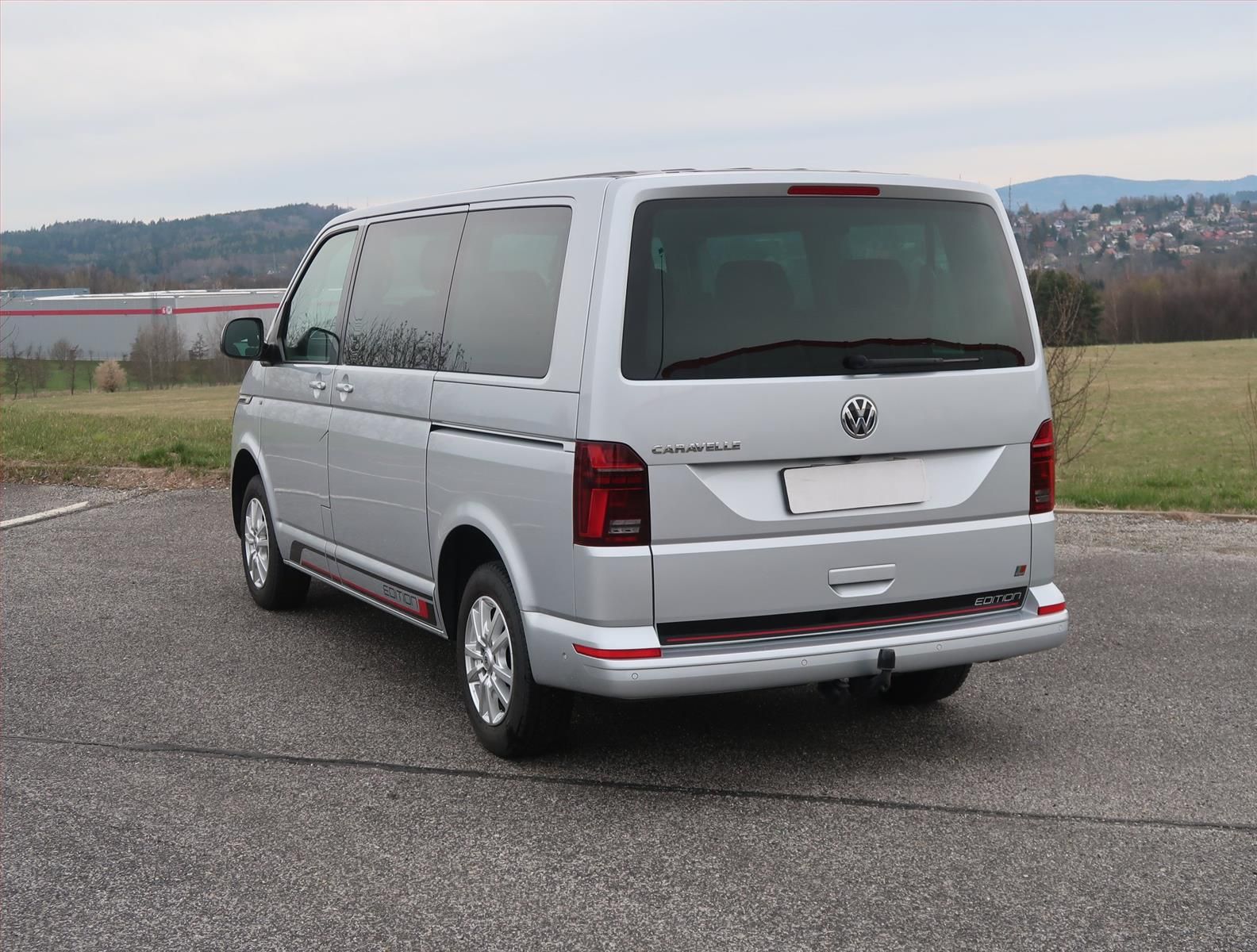 Volkswagen Caravelle, 2.0 TDI, 8 míst, KR, Nové v ČR - fotka 4
